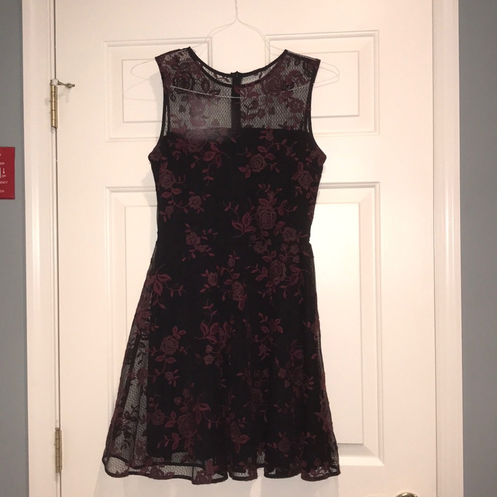 Black and Burgundy Lace Aqua Dress